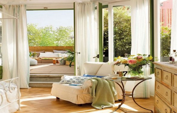 Spring bedroom decorating