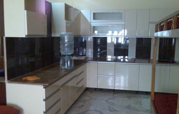 Modern Kitchen Decoration with