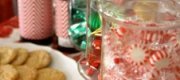 Christmas time Decorating Ideas: Candies and Ornaments Decorate a Snack Table