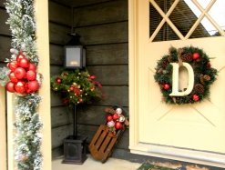 front-porch Christmas time designing some ideas: Lantern Potted Tree