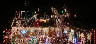 BEST Christmas decorated houses