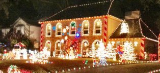 Company that decorate homes for Christmas